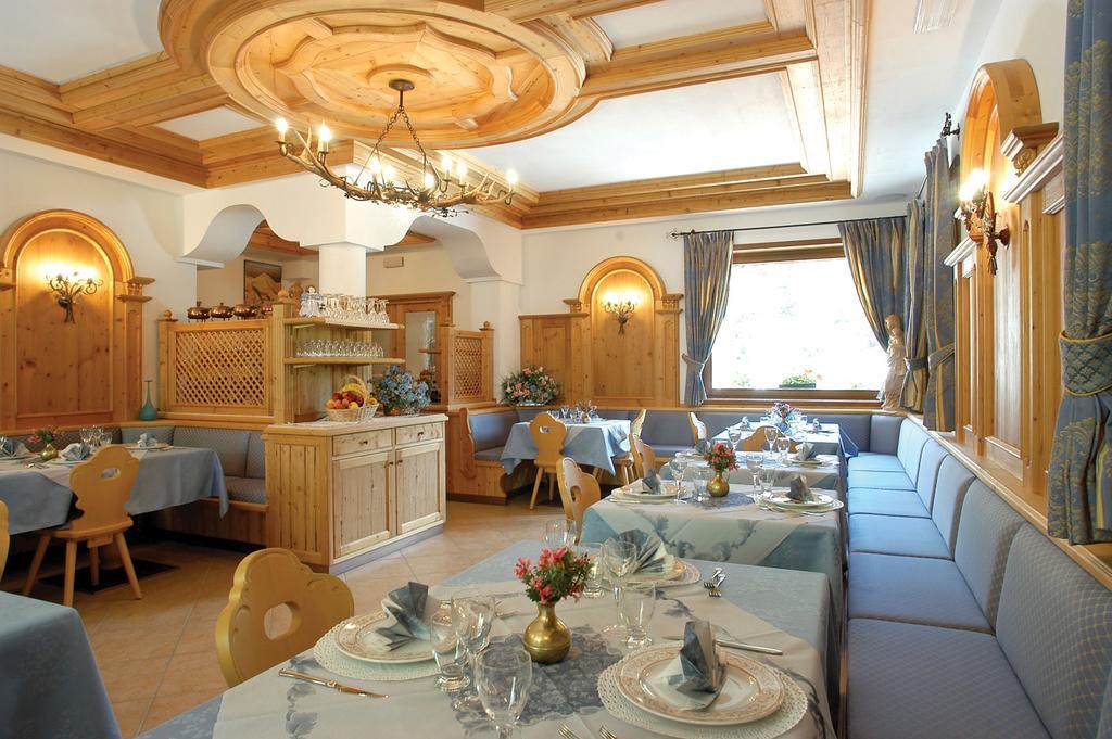 Rifugio Passo Staulanza Hotel Zoldo Alto ภายนอก รูปภาพ